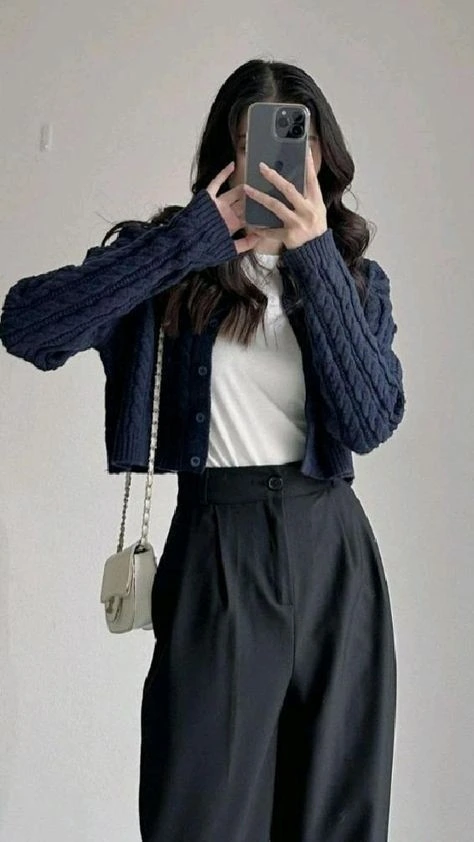 Navy Cardigan with Black Denim Elegance