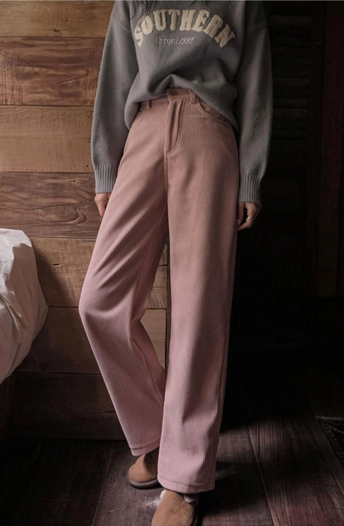 Graphic Sweatshirt with Ribbed Pants
