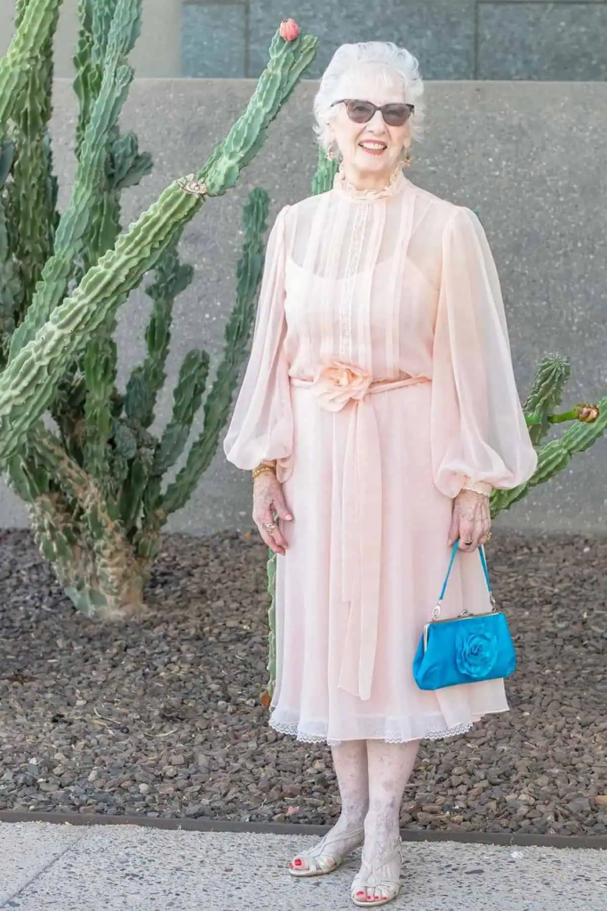 Elegant Blush Dress with Balloon Sleeves
